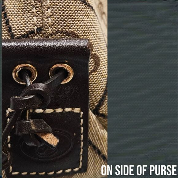 NWOT DOONEY & BOURKE MAXI QUILT SMALL EAST /WEST SLOUCH LEATHER STRAP PURSE - Picture 10 of 17